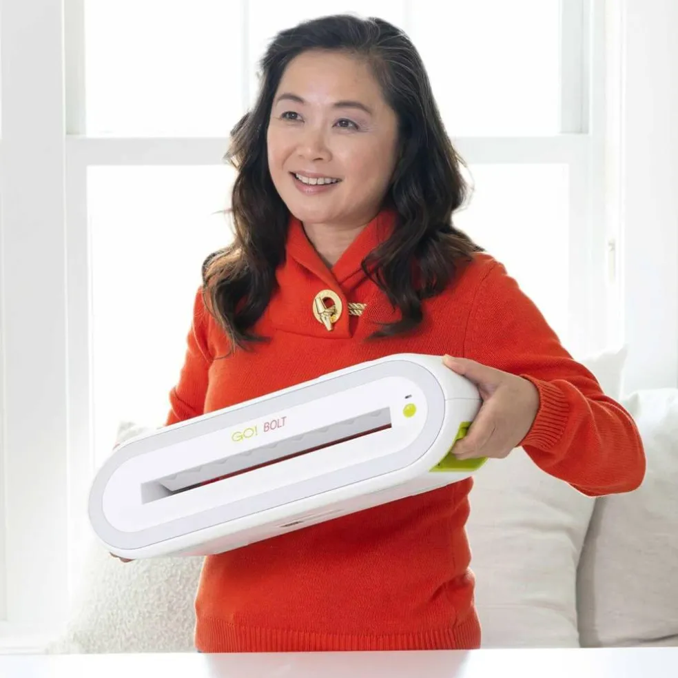 AccuQuilt GO! Bolt™ Electric Fabric Cutter Starter Set – Compact, Portable Cutting for Quilting
