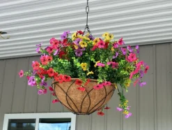 Artificial Hanging Flower Basket with Daisy Flowers and Eucalyptus Leaves, Faux Plants with Coconut Liner Chain Basket, UV Resistant Outdoor Porch Decor for Summer Autumn Home Decoration