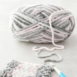 Bernat® Baby Blanket™ Yarn