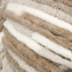 Bernat® Baby Blanket™ Yarn