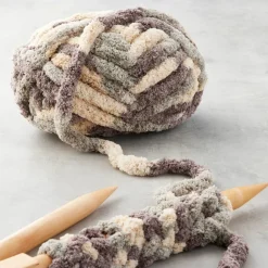 Bernat® Blanket Big™ Yarn