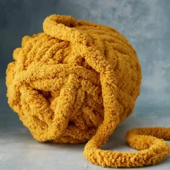 Bernat® Blanket Big™ Yarn