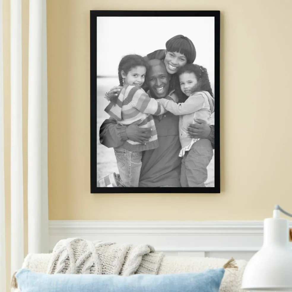 Black Float Frame by Studio Décor®