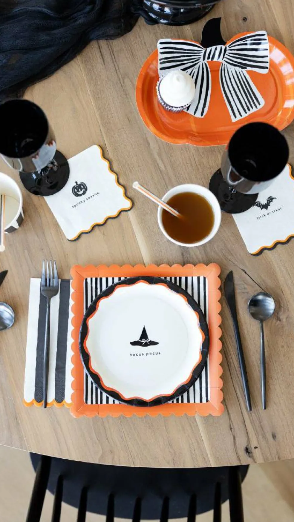 Bow Pumpkin Shaped Plates