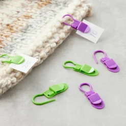 Clover Locking Stitch Markers with Clip