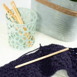 Clover Takumi® Bamboo Crochet Hook