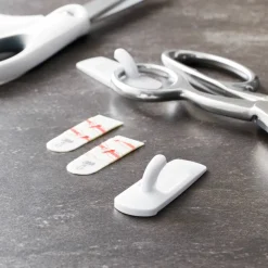 Command™ Utility Hooks, White
