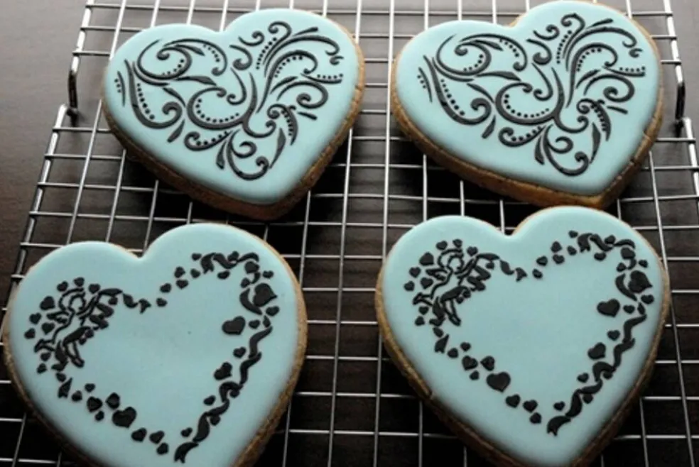 Contemporary Hearts Cookie Stencils | C351 by Designer Stencils |