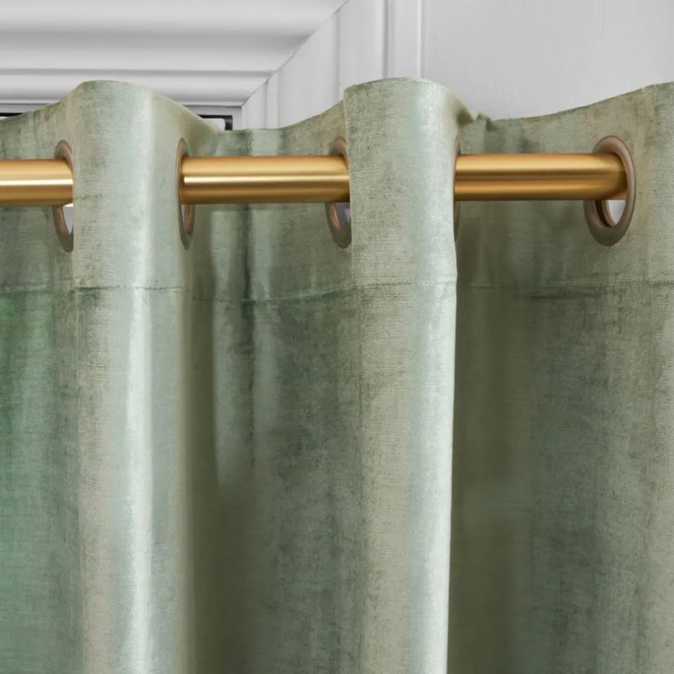 Creslia Single Panel Window Treatment