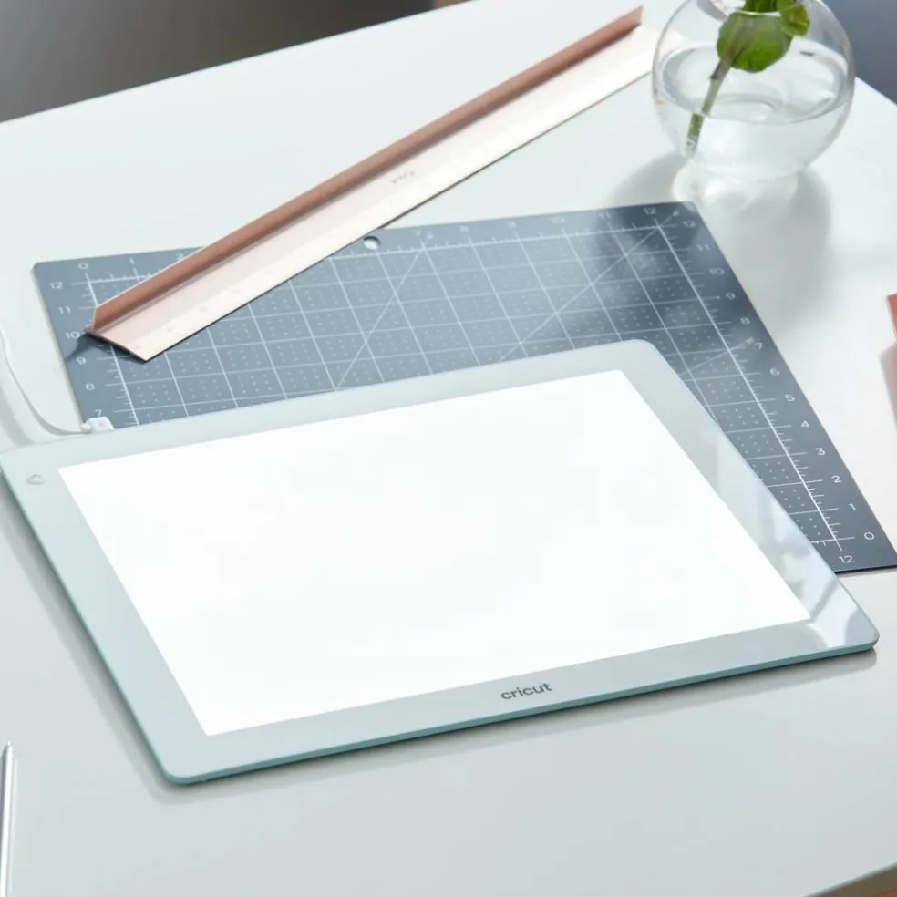 Cricut® BrightPad™ Mint