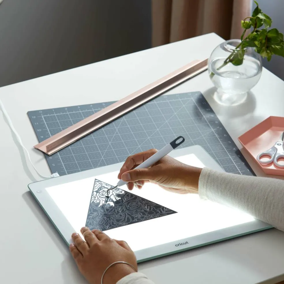 Cricut® BrightPad™ Mint