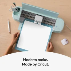 Cricut® UV-Activated Color-Changing Iron-On