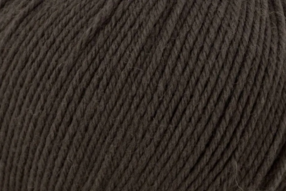 Deluxe Worsted Superwash Wool by Universal Yarn - 49 Colors
