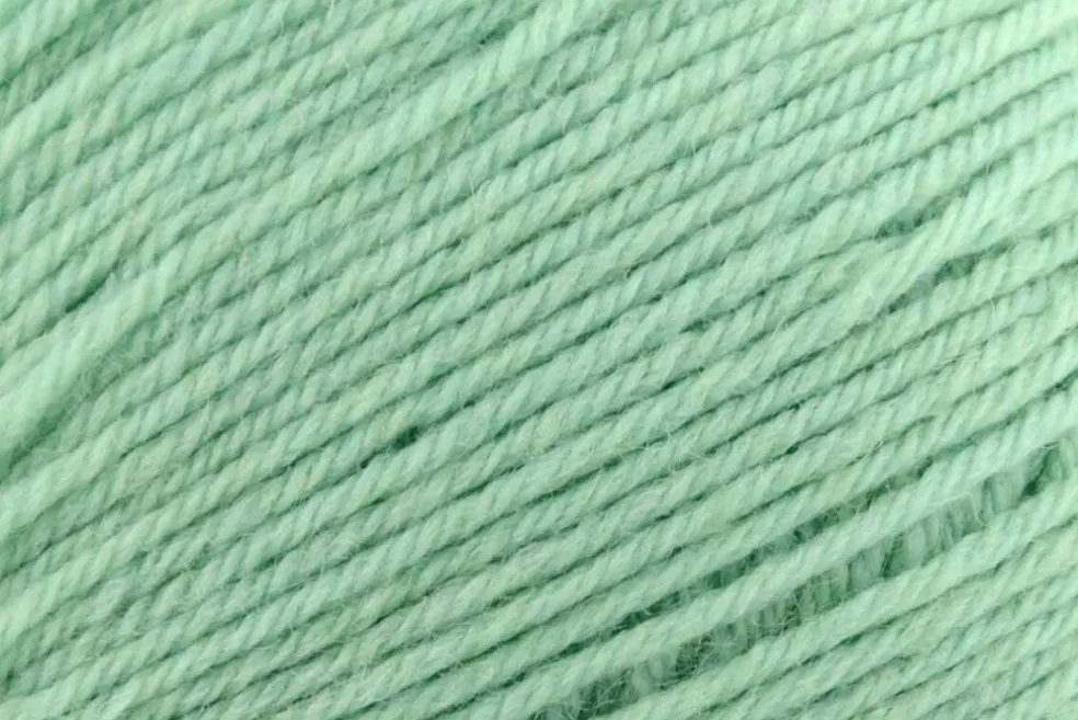 Deluxe Worsted Superwash Wool by Universal Yarn - 49 Colors