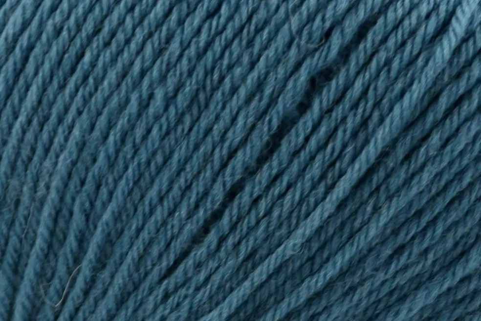 Deluxe Worsted Superwash Wool by Universal Yarn - 49 Colors