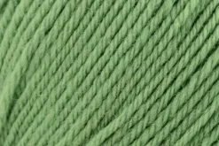 Deluxe Worsted Superwash Wool by Universal Yarn - 49 Colors