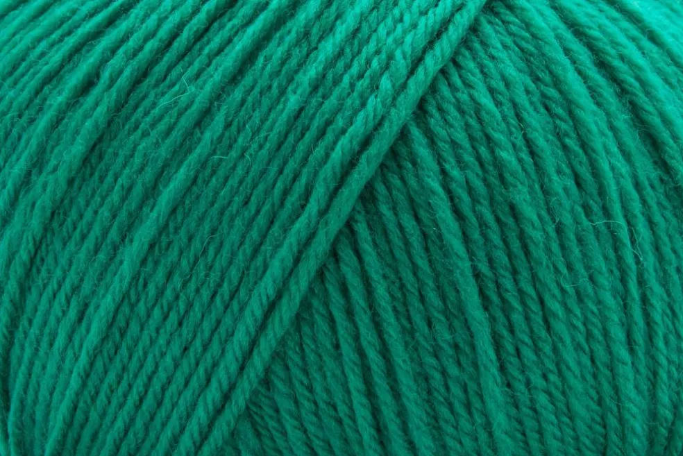 Deluxe Worsted Superwash Wool by Universal Yarn - 49 Colors