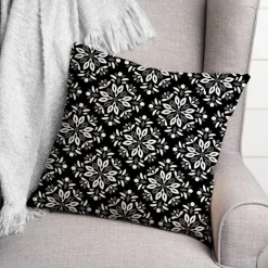 Diamond Medallions Indoor/Outdoor Throw Pillow