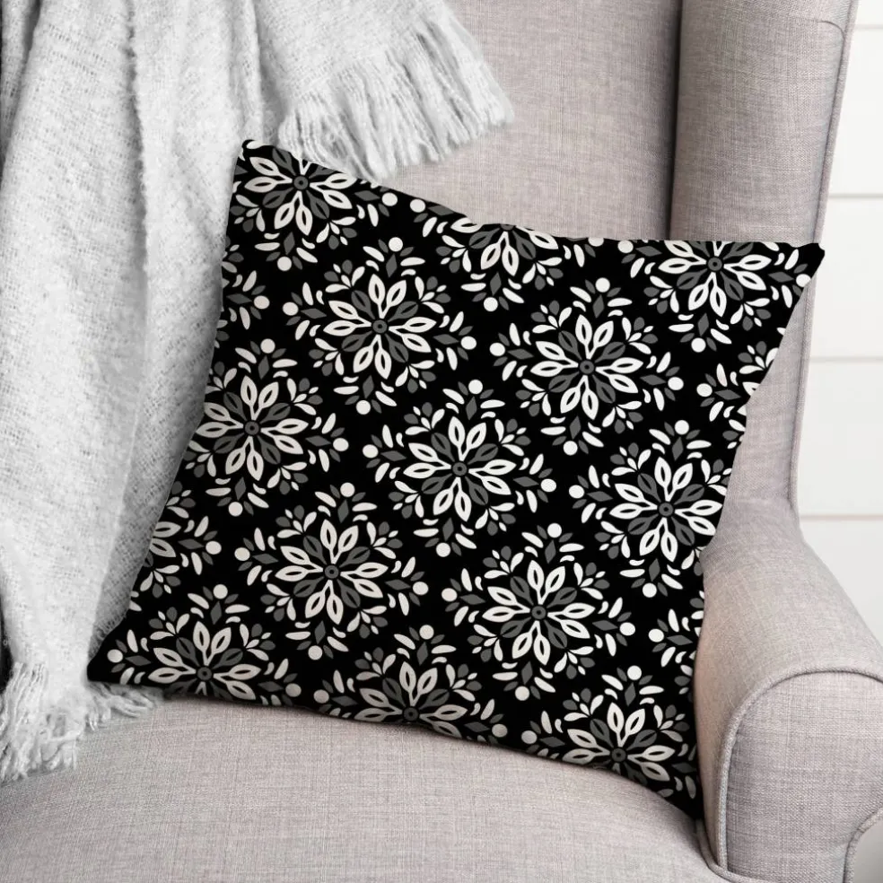 Diamond Medallions Indoor/Outdoor Throw Pillow