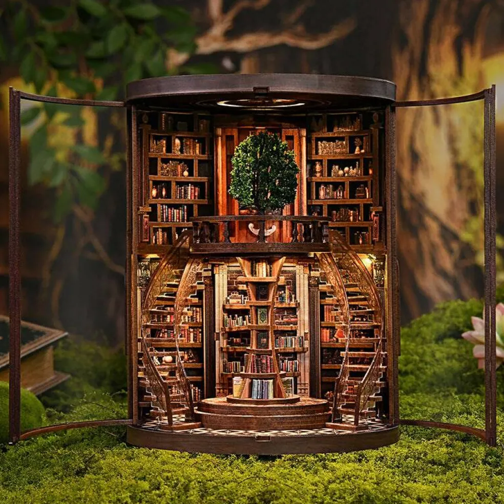 DIY Book Nook Kit - Tree of Knowledge