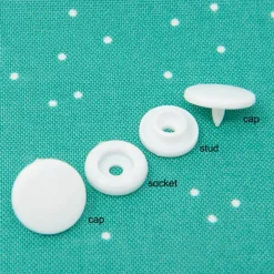 Dritz® White Plastic Snaps