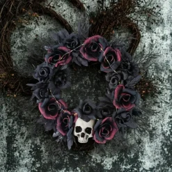 Eerie Dead Roses Skull Light-Up Halloween Wreath 23.5