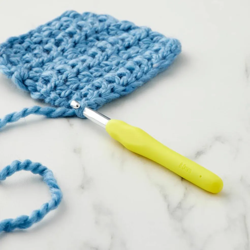 Ergonomic Aluminum Crochet Hook by Loops & Threads®