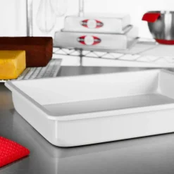 Fat Daddio's® ProSeries 12" x 18" Sheet Cake Pan