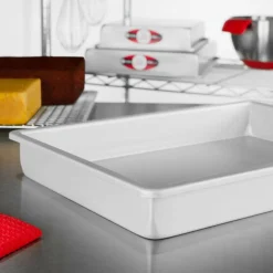 Fat Daddio's® ProSeries 11" x 15" Sheet Cake Pan