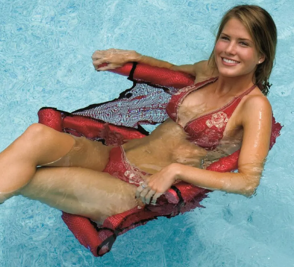 Floating Noodle Fun Seat - 28" - Red and Black