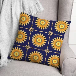 Flower Medallion Throw Pillow