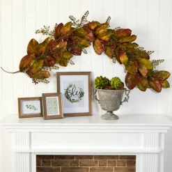 6ft. Magnolia Leaf & Berries Garland