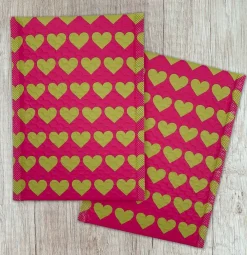 Great Papers! Mailer, Bubble, Pink with Gold Hearts, Poly Tear and Moisture Resistant, 6