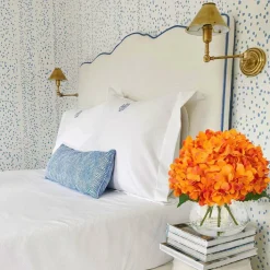 Hydrangea Artificial Flowers in Vase – Orange Silk Faux Floral Arrangement, Glass Vase with Faux Water, Bulk Bouquet for Office, Table Centerpiece, Shelf & Home Décor