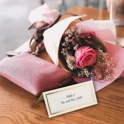 JAM Paper Double Metallic Border Fold-Over Wedding Table Place Cards, 100ct.