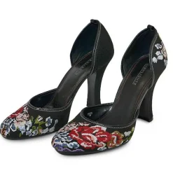 Janna Iron On Embroidered Rose Applique/Patch Pair