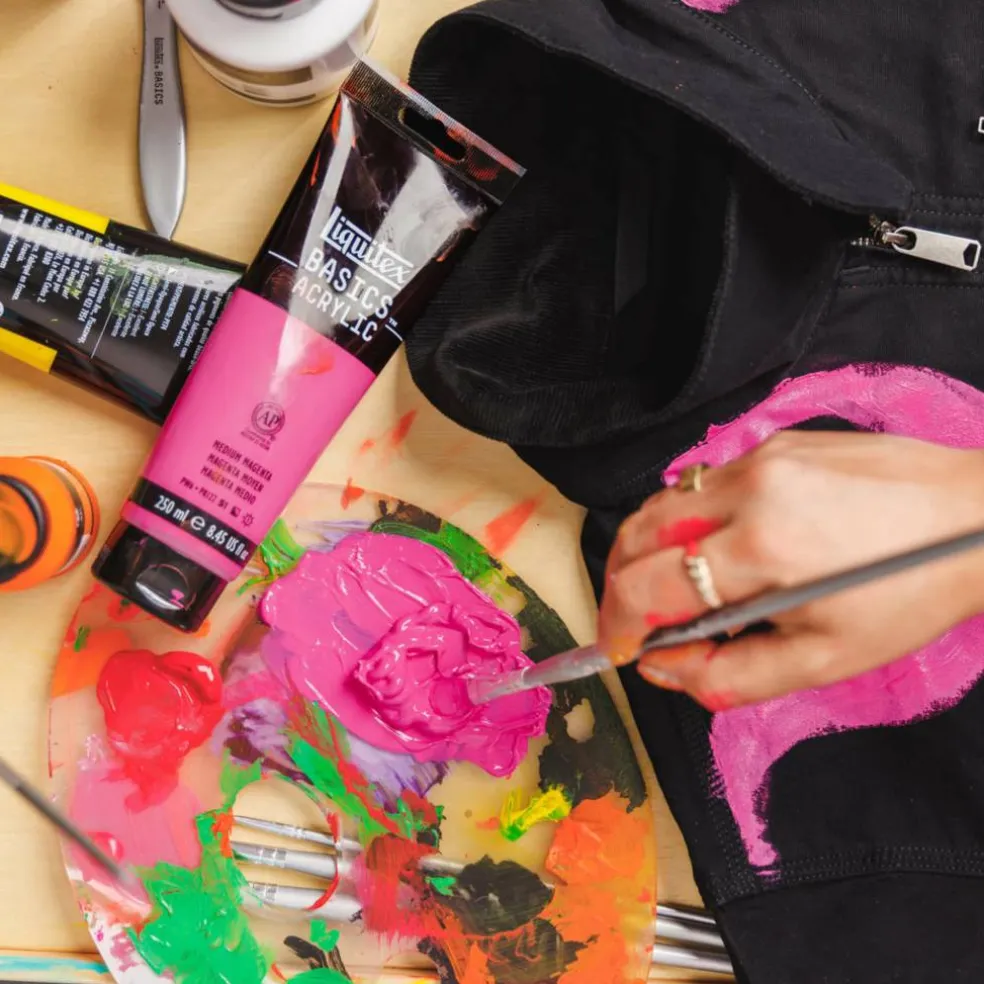 Liquitex® BASICS® Flat Brush