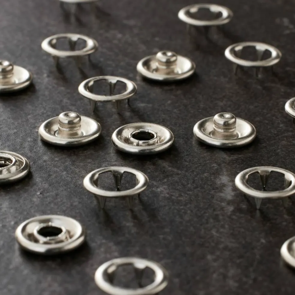 Loops & Threads™ Snap Fasteners