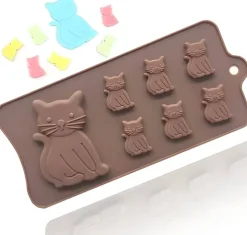 Mama Cat & Kittens Silicone Chocolate Mold