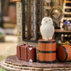 Miniature Wizardi Roombox Kit - Dollhouse Kit Clock