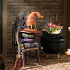 Miniature Wizardi Roombox Kit - Dollhouse Kit Clock