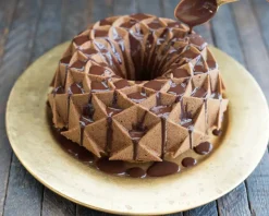 Nordic Ware Cast Aluminum Jubilee Bundt Pan, Gold