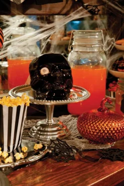 Nordic Ware Haunted Skull Pan