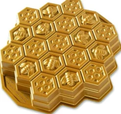 Nordic Ware Honeycomb Pull a part Cake Pan
