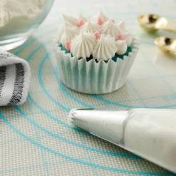 Open Star Decorating Tip 4B by Celebrate It™