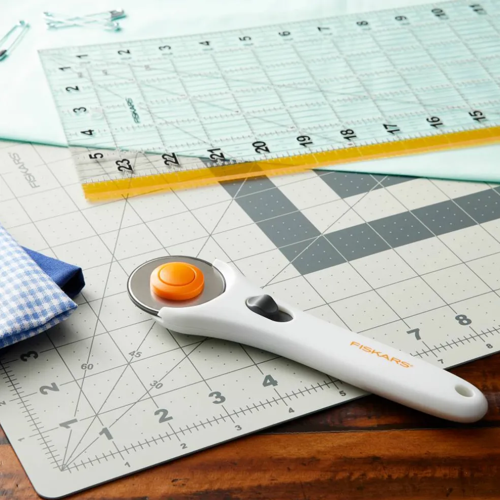 6 Pack: Fiskars® 3 Piece Fabric Cutting Set