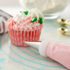 24 Pack: Round Decorating Tip by Celebrate It™
