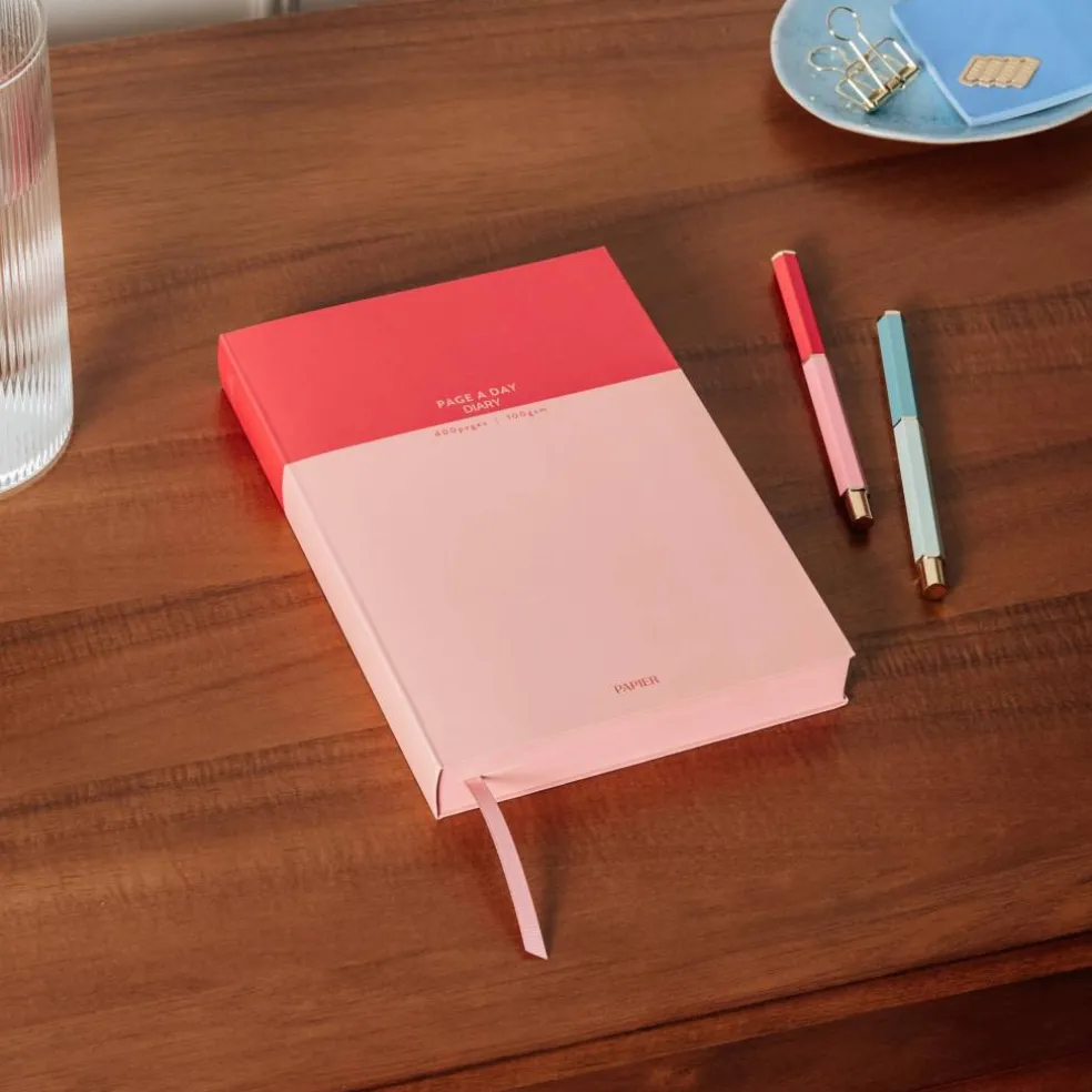 Papier 6" x 8.5" Colorblock Page a Day Undated Daily Planner