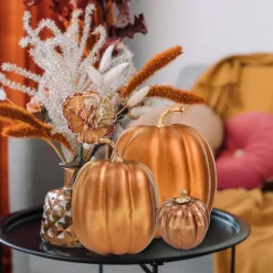 7 Pcs Assorted Sizes Artificial Metallic Bronze Pumpkins Rustic Decorative Fall Foam Pumpkins for Gifts Thanksgiving Halloween Harvest Fall Wedding Table Centerpiece Mantel Shelf Decor
