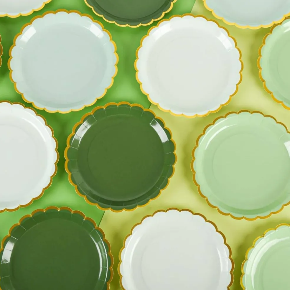 24 Pcs Sage Green Scalloped Party Plates St Patricks Day Gold Foil Paper Plates Disposable 9inch Gradient Serving Plates for Birthday Wedding Bridal Baby Shower Party Supplies